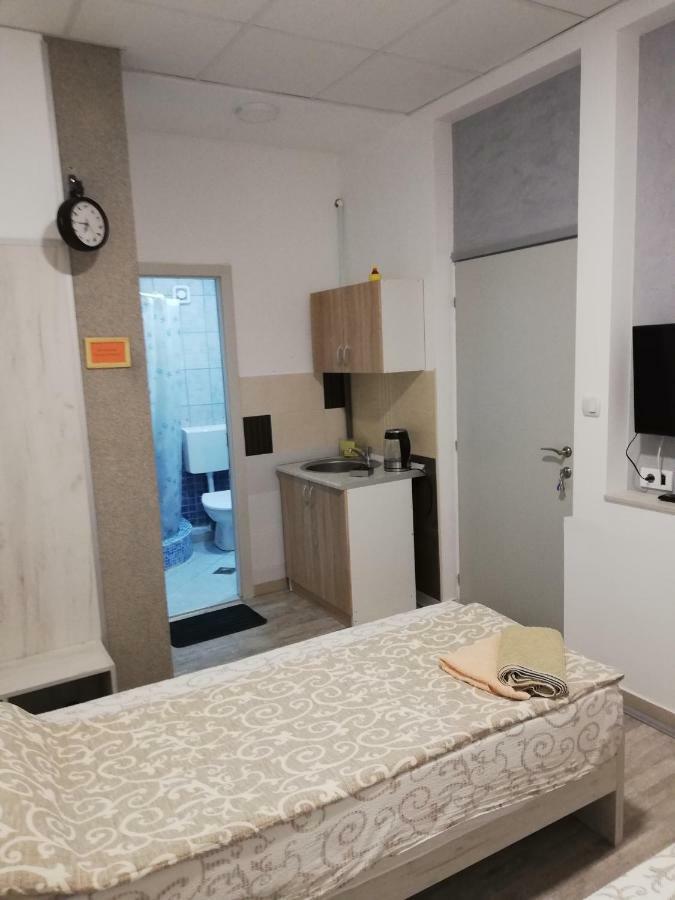 Athos Apartments Nis Exterior photo